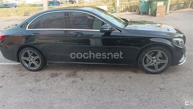 Usado Mercedes C220 AMG line 170 CV (125 kW) 2017 Negro Berlina