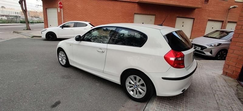 Usado BMW 116 116 HP (85 kW) 2010 Branco Citadino