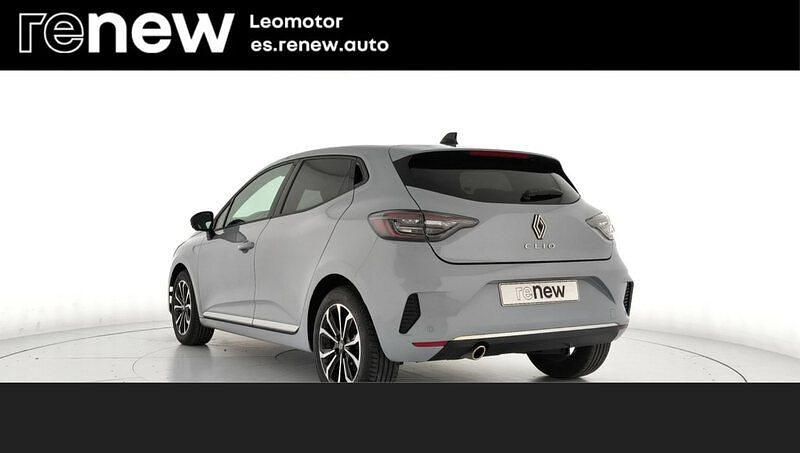 Usado Renault Clio V Techno 100 CV (73 kW) 2025 Gris Berlina