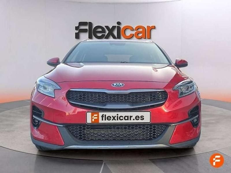 Usado Kia XCeed 160 CV (117 kW) 2021 Burdeos SUV