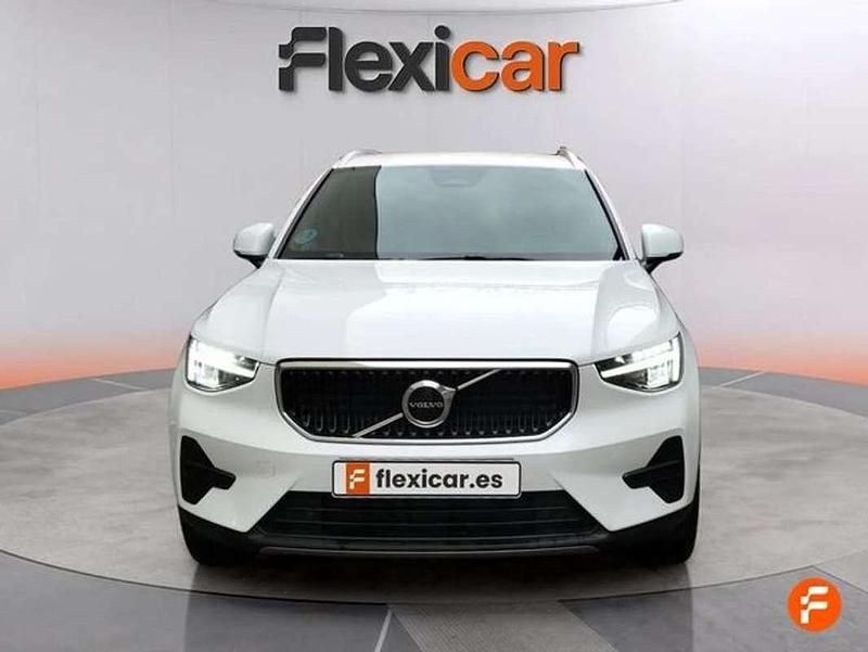 Usado Volvo XC40 Core 163 CV (119 kW) 2024 Blanco SUV