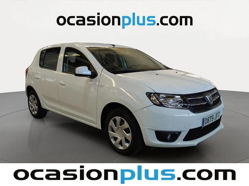 Usado Dacia Sandero Lauréate 75 CV (55 kW) 2015 Blanco Utilitario
