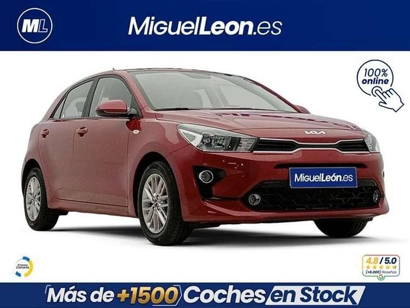 Usado Kia Rio 84 CV (61 kW) 2022 Rojo Utilitario
