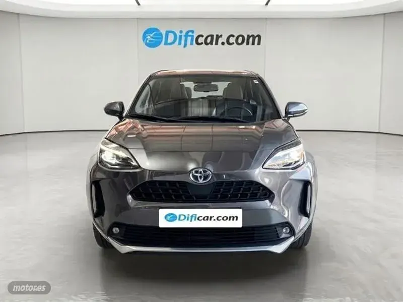 Usado Toyota Yaris Cross Active 116 CV (85 kW) 2023 Gris SUV