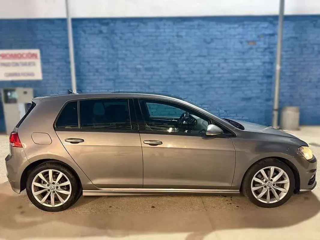 Usado VW Golf VII Sportline 150 CV (110 kW) 2016 Gris Utilitario