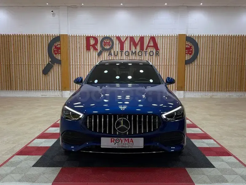 Usado Mercedes C300e 313 CV (230 kW) 2023 Azul Familiar