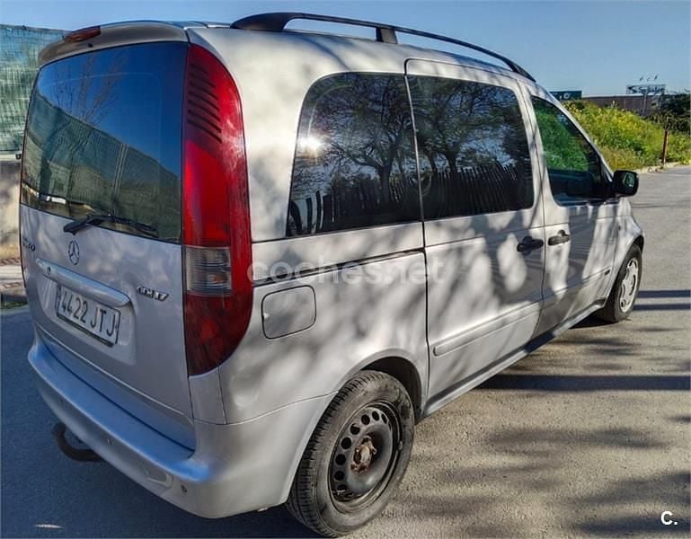 Usado Mercedes Vaneo 91 CV (66 kW) 2005 Gris / plata Monovolumen