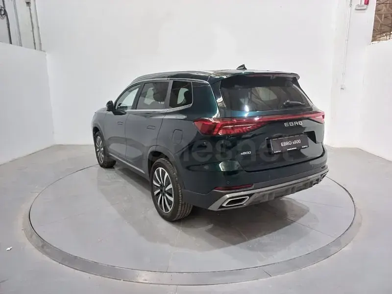 Usado Ebro s800 279 CV (205 kW) 2025 Verde SUV