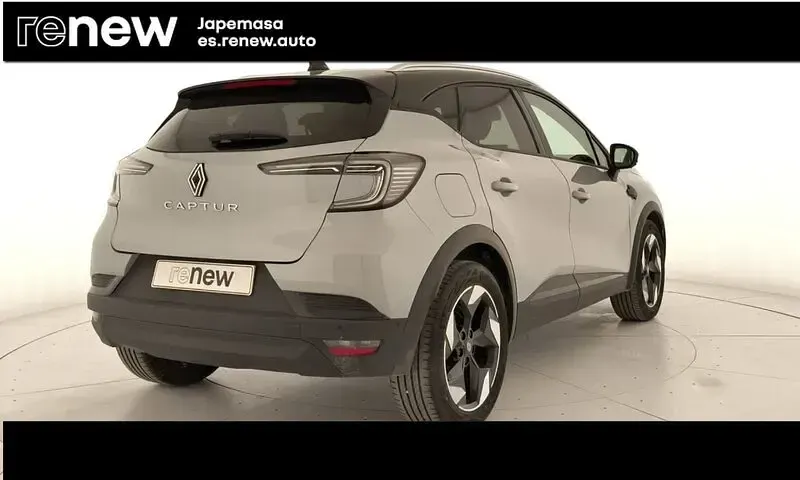 Usado Renault Captur Techno 100 CV (73 kW) 2025 Gris SUV