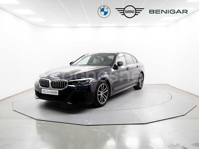 Negro Usado 2021 BMW 520 Comfort Edition Berlina | 34.800 € (Precio justo) - Imagen 1/4