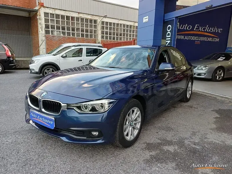 Usado BMW 318 Exclusive 150 CV (110 kW) 2018 Azul Berlina