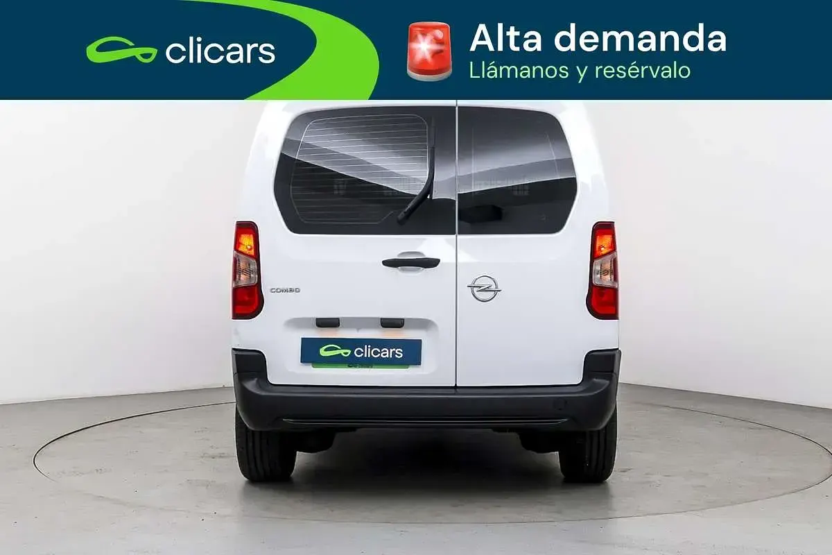 Usado Opel Combo Edition 102 CV (75 kW) 2024 Blanco Monovolumen