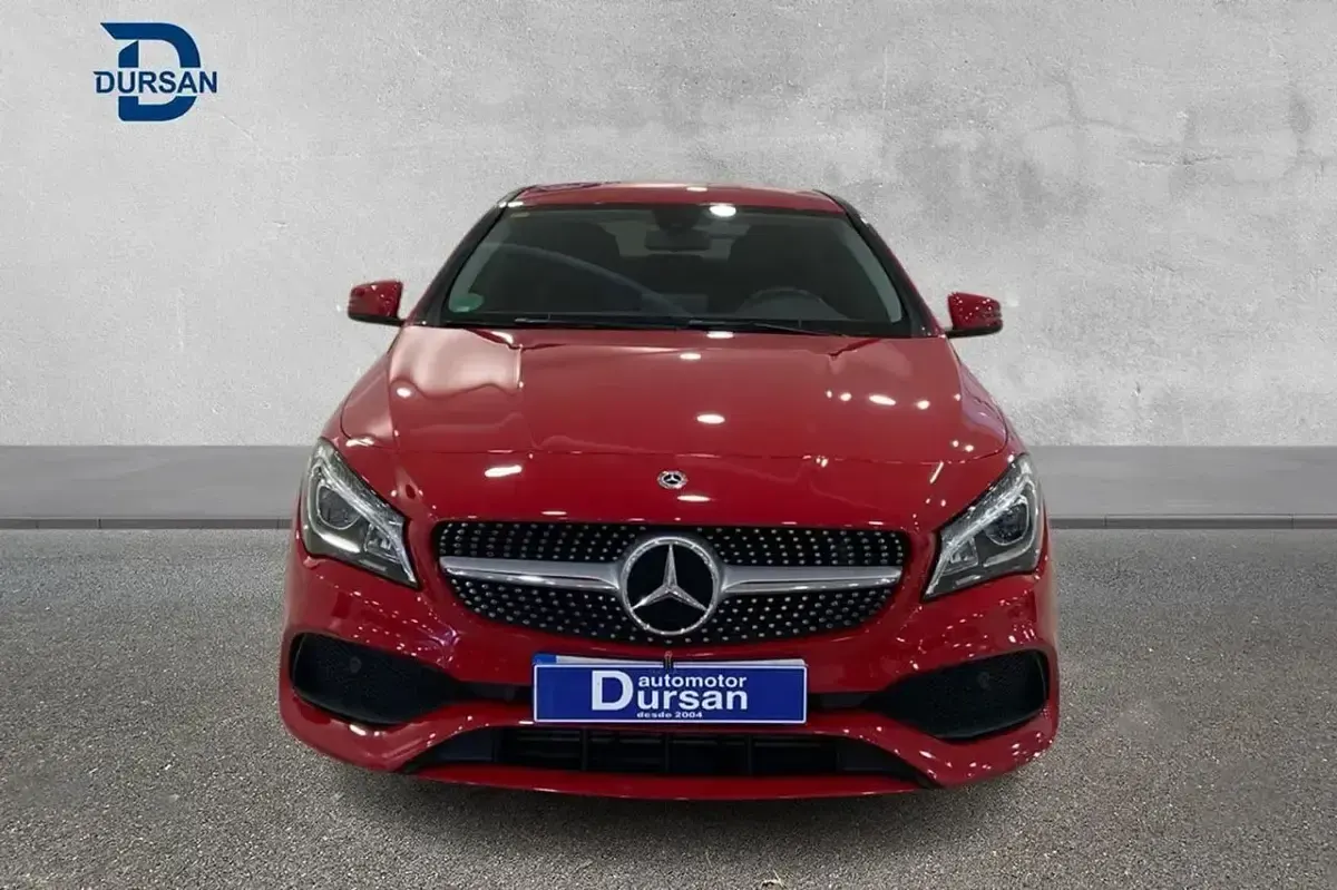 Usado Mercedes CLA200 158 CV (116 kW) 2018 Rojo Berlina