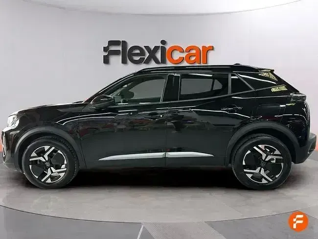 Usado Peugeot 2008 Allure 100 HP (73 kW) 2025 Preto SUV