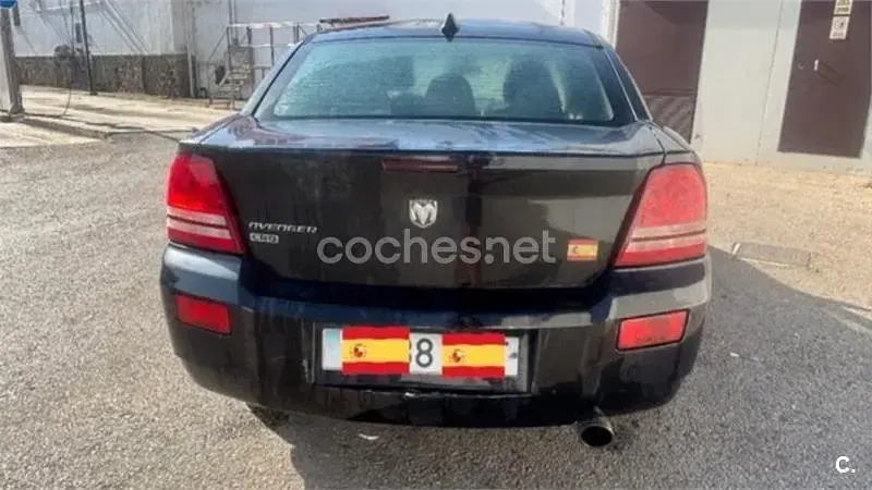 Usado Dodge Avenger SE 140 CV (102 kW) 2009 Negro Berlina
