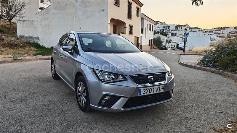 Usado Seat Ibiza Style 115 CV (84 kW) 2018 Gris / plata Utilitario