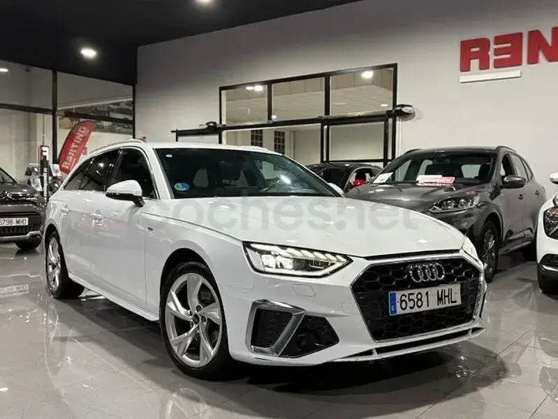 Usado Audi A4 S-Line 150 CV (110 kW) 2023 Blanco Familiar