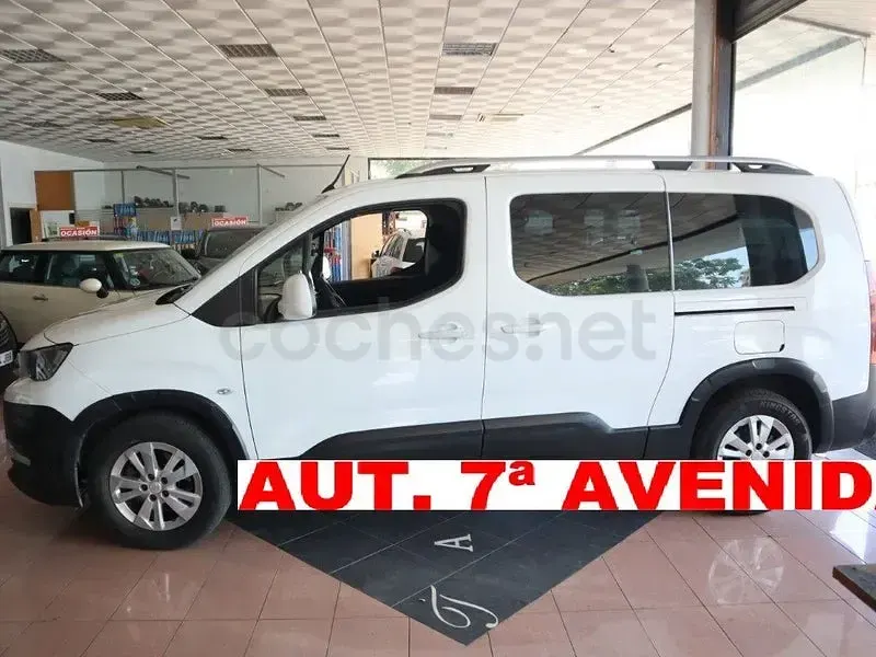 Usado Peugeot Rifter GT-line 130 CV (95 kW) 2020 Blanco Monovolumen