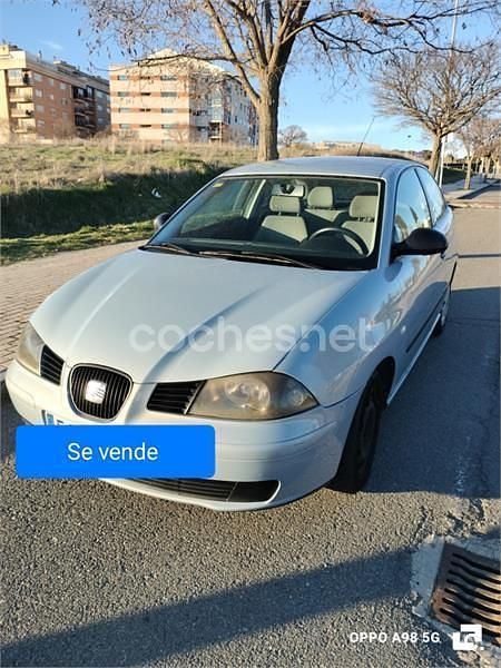 Usado Seat Ibiza Stella 100 CV (73 kW) 2003 Azul Utilitario