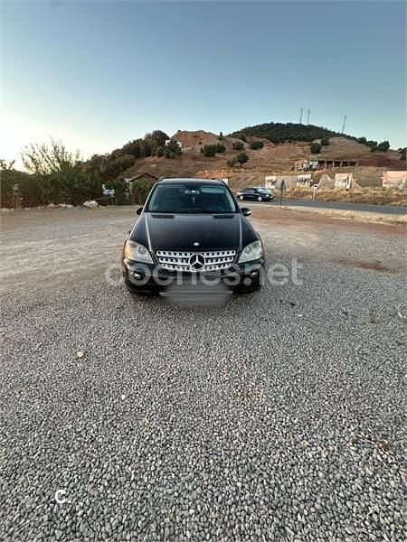 Usado Mercedes ML320 224 CV (164 kW) 2009 Negro SUV