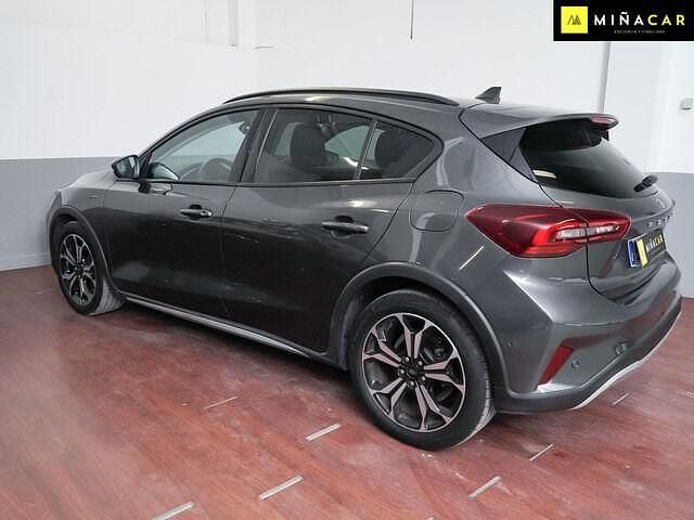 Usado Ford Focus Active 155 CV (114 kW) 2023 Gris Familiar