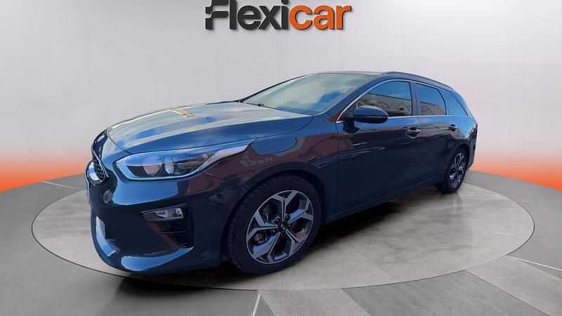 Usado Kia Ceed 115 CV (84 kW) 2020 Gris Utilitario