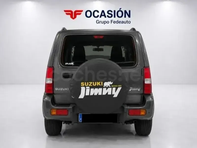 Usado Suzuki Jimny 85 CV (62 kW) 2017 Gris / plata SUV