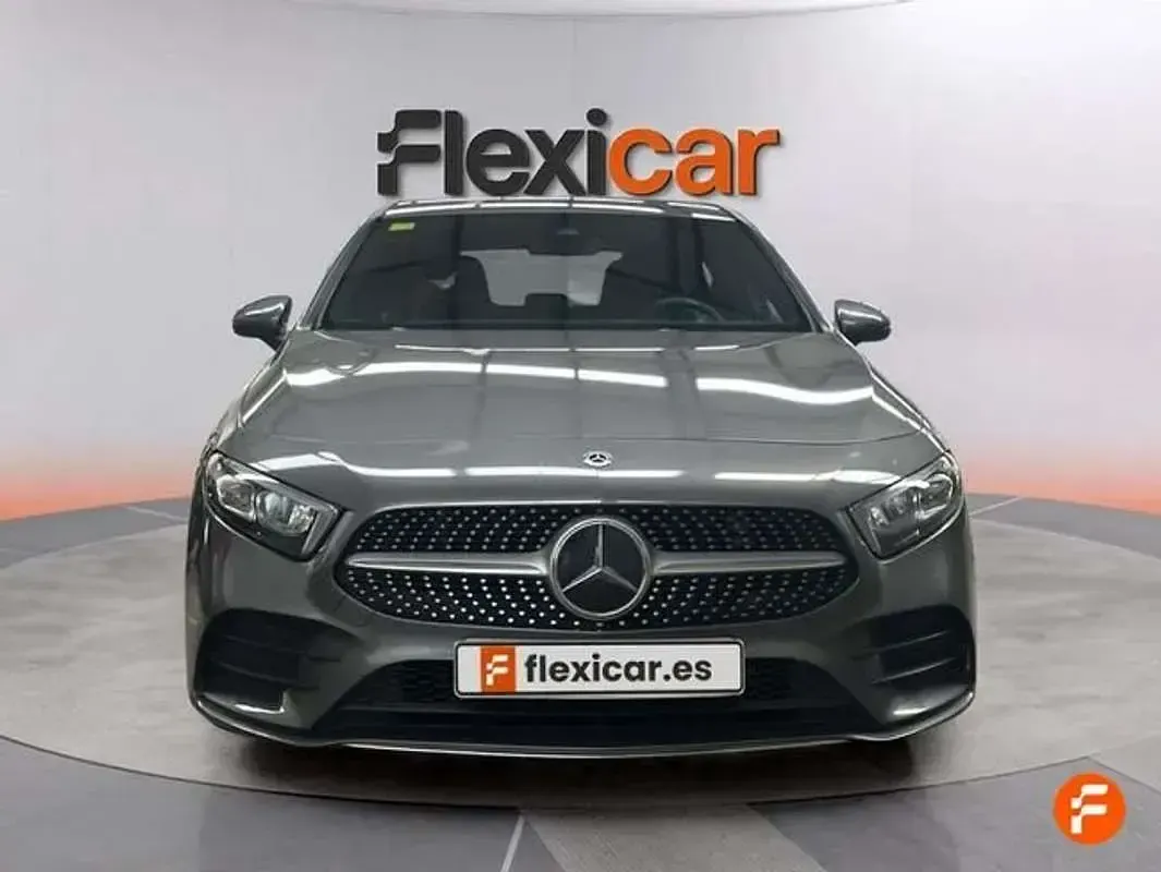 Usado Mercedes A200 150 CV (110 kW) 2020 Gris Berlina
