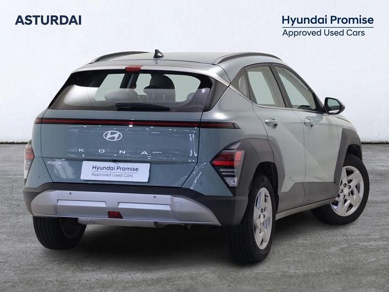 Usado Hyundai Kona 120 CV (88 kW) 2024 Mirage green (sólido) SUV