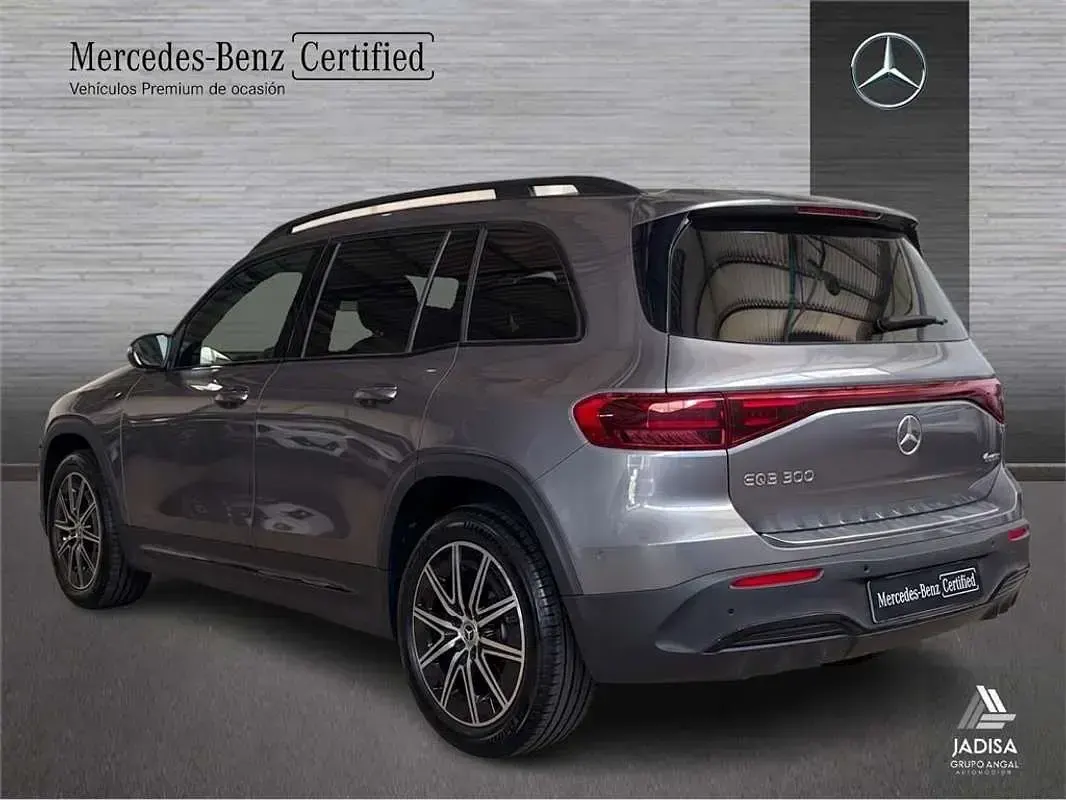 Usado Mercedes EQB300 167 kW (228 CV) 2025 SUV