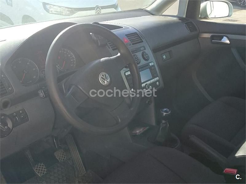 Usado VW Touran Edition 105 CV (77 kW) 2007 Gris / plata Monovolumen