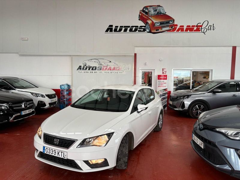 Blanco Usado 2019 Seat Leon Reference Berlina | 8990 € (Buen precio) - Imagen 1/4