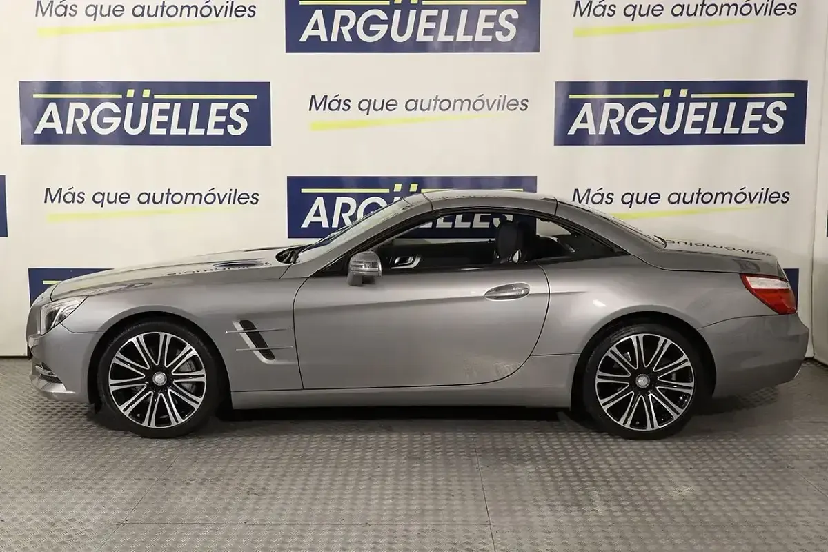 Usado Mercedes SL43 AMG AMG 306 CV (225 kW) 2012 Gris / plata Descapotable