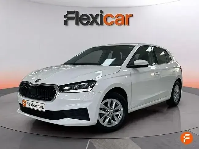 Käytetty Skoda Fabia Ambition 95 HP (69 kW) 2022 Valkoinen Viistoperä