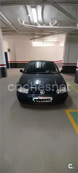 Usado VW Golf IV Highline 105 CV (77 kW) 2002 Azul Berlina