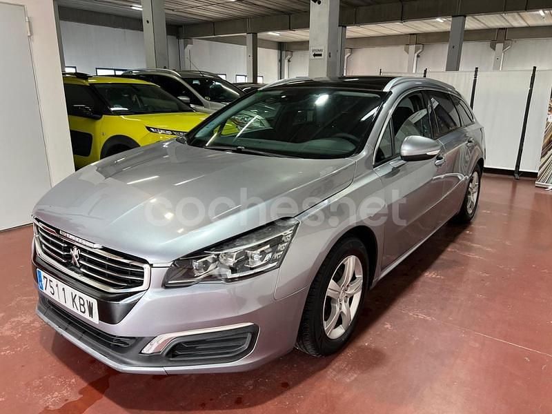 Usado Peugeot 508 SW GT-line 120 CV (88 kW) 2017 Gris / plata Familiar