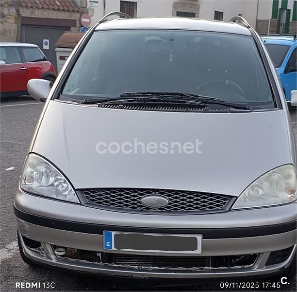 Gris / plata Usado 2002 Ford Galaxy Trend Monovolumen | 1900 € - Imagen 1/4