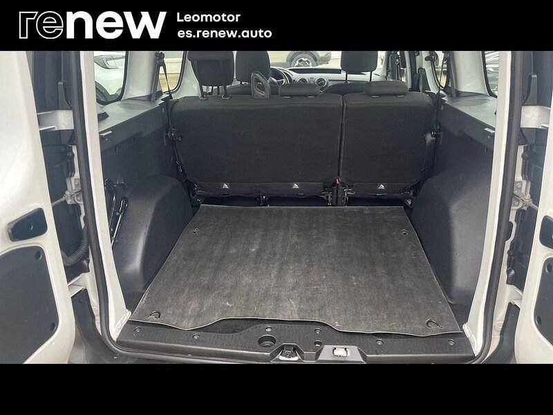 Usado Dacia Dokker Essentiel 95 CV (69 kW) 2020 Blanco Monovolumen