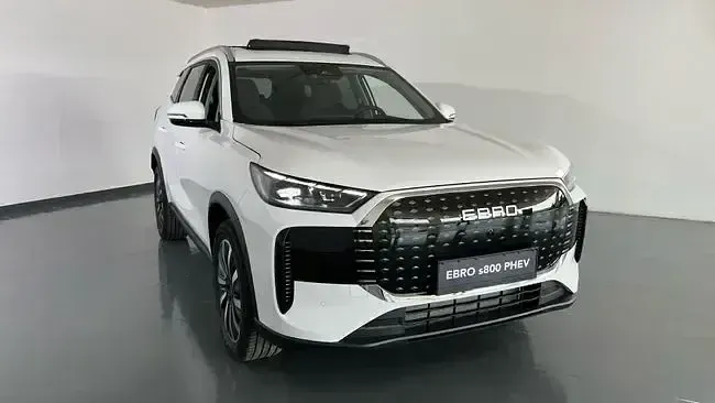 Nuevo Ebro s800 Luxury 278 CV (204 kW) 2026 Blanco SUV
