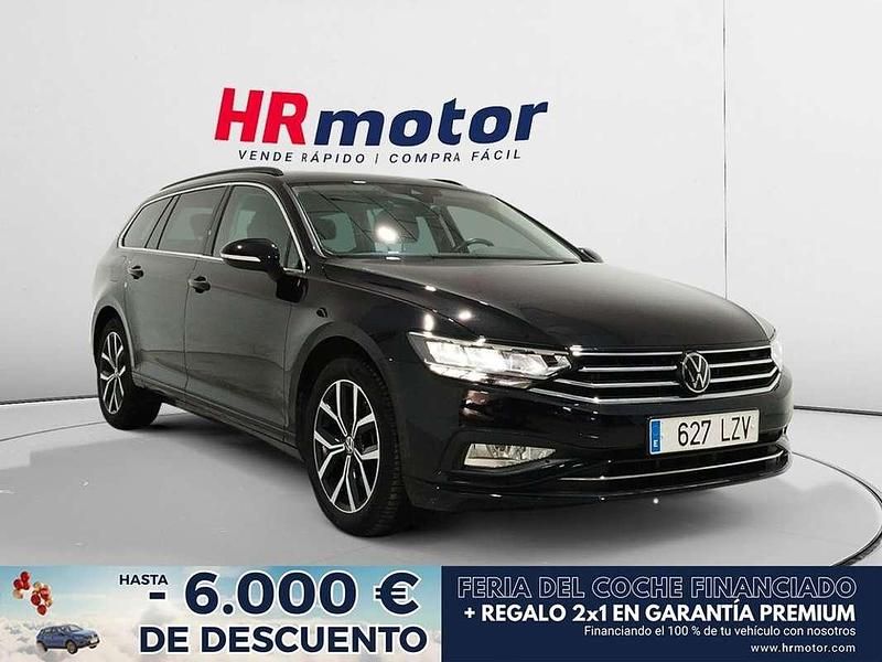 Negro Usado 2022 VW Passat Business Familiar | 23.910 € (Caro) - Imagen 1/4