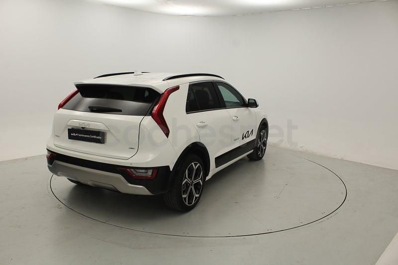 Usado Kia Niro 129 CV (94 kW) 2025 Blanco SUV
