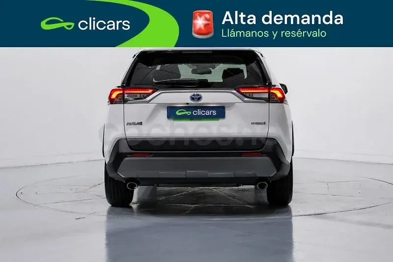 Usado Toyota RAV4 Hybrid Style 218 CV (160 kW) 2021 Blanco SUV