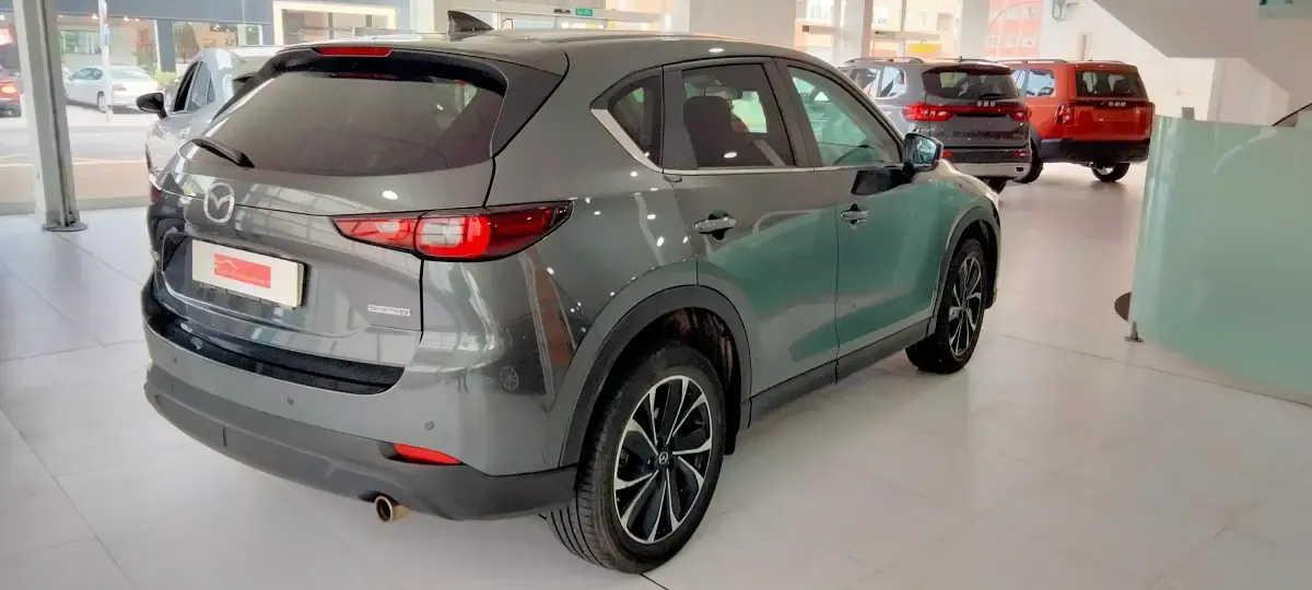 Usado Mazda CX-5 Ad'Vantage 150 CV (110 kW) 2025 Gris oscuro SUV