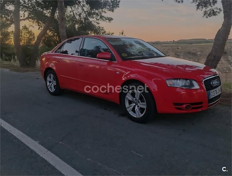 Rojo Usado 2005 Audi A4 Berlina | 3200 € (Precio justo) - Imagen 1/2