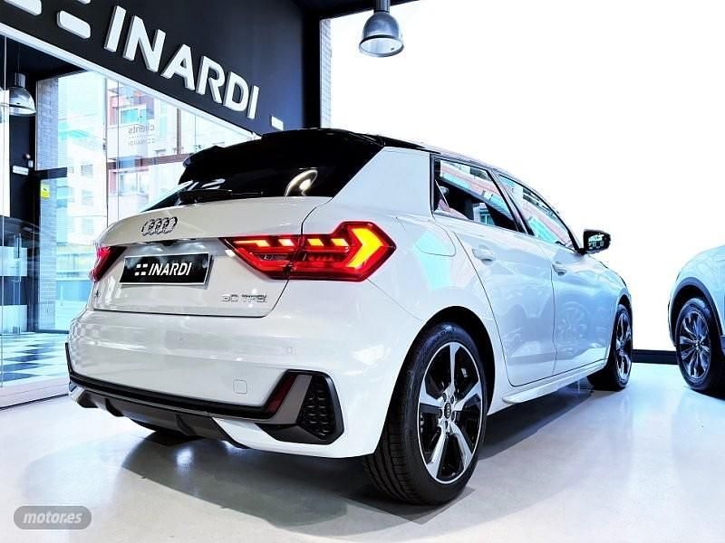 Nuevo Audi A1 Sportback S-Line 116 CV (85 kW) 2025 Blanco Utilitario