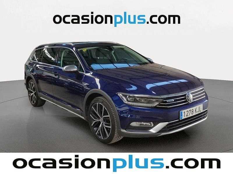 Usado VW Passat Alltrack 220 CV (161 kW) 2018 Azul Familiar