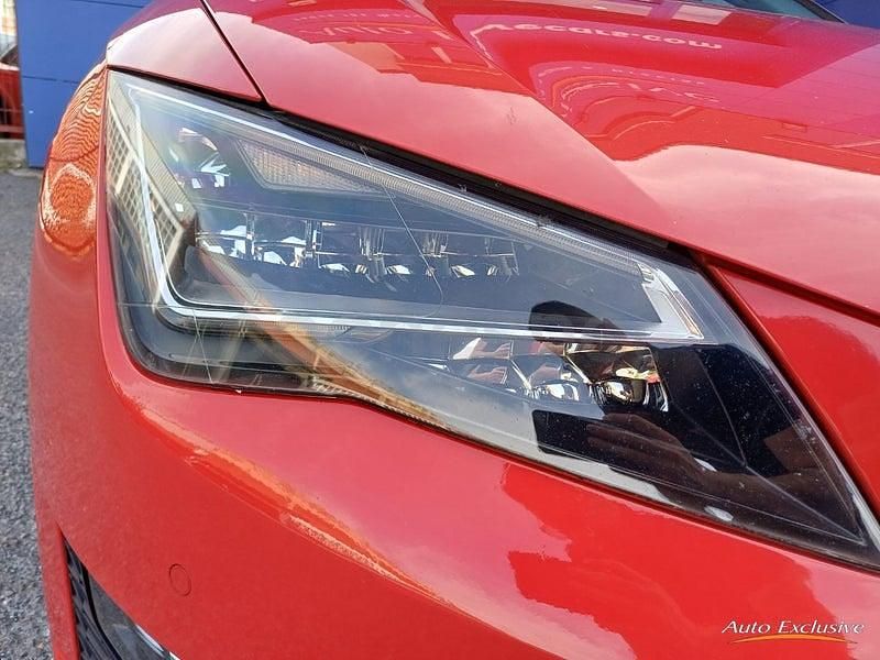 Usado Seat Leon FR 184 CV (135 kW) 2015 Rojo Familiar