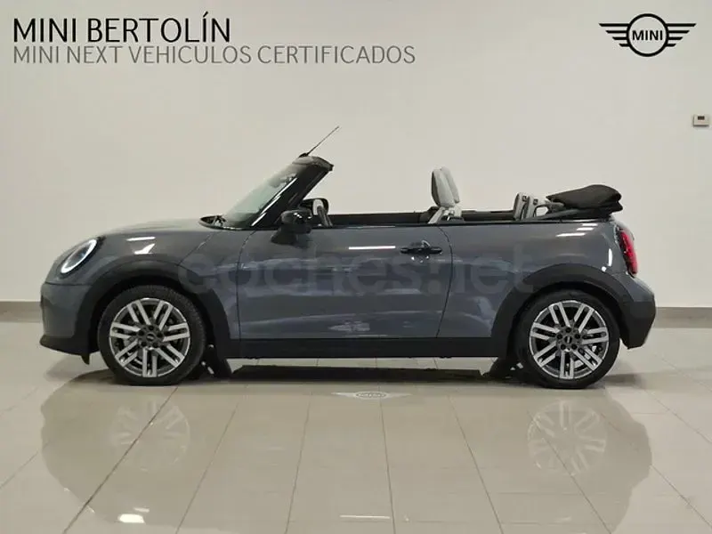 Usado Mini Cooper Cabriolet 163 CV (119 kW) 2025 Gris / plata Descapotable