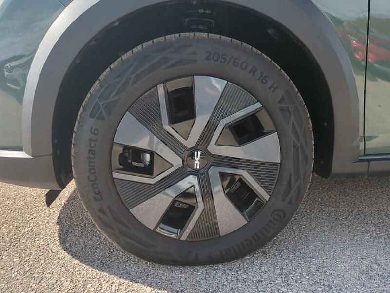 Usado Dacia Jogger Expression 101 CV (74 kW) 2024 Verde Monovolumen