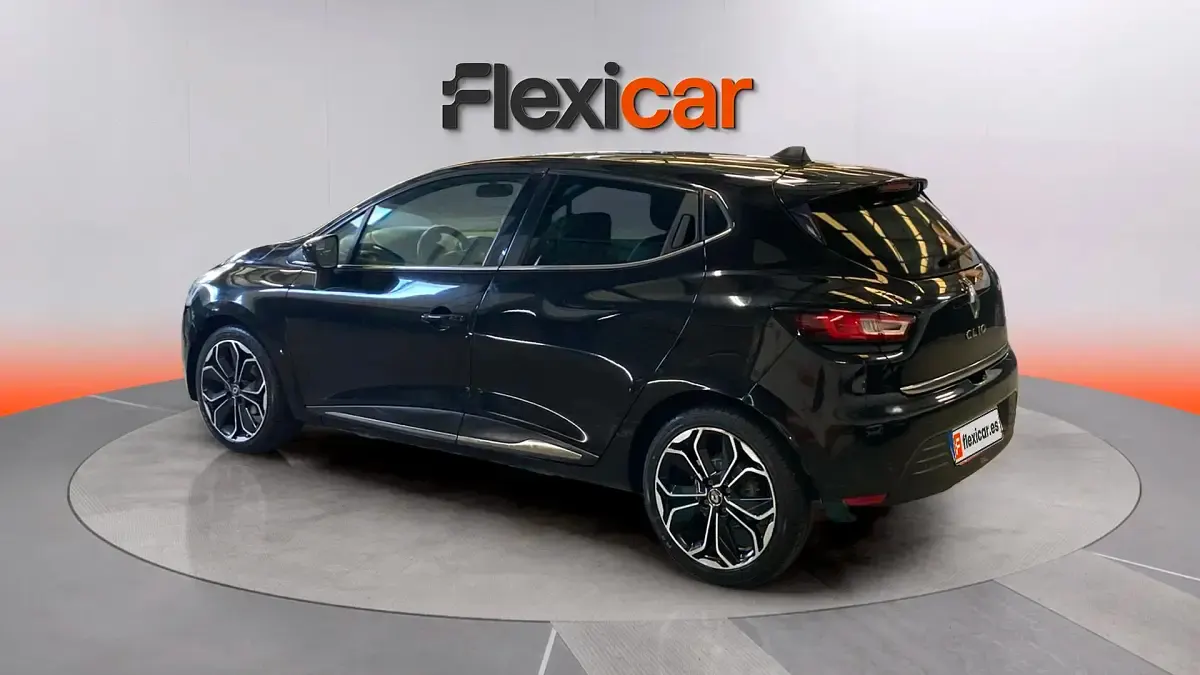 Usado Renault Clio IV Business 76 CV (55 kW) 2018 Negro Berlina